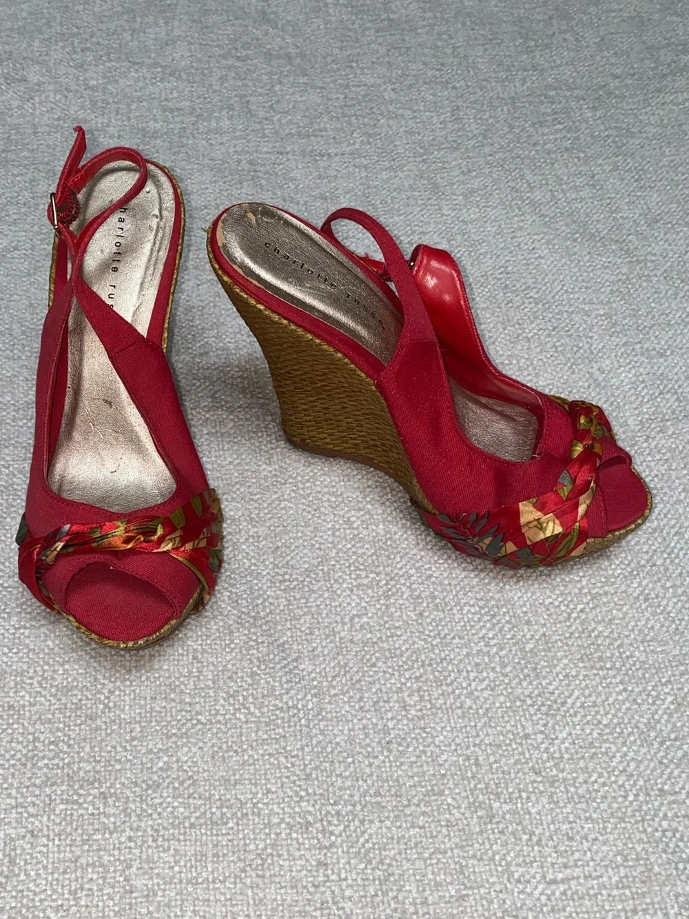 Charlotte Russe Red Tropical Print Summer Platform Wedge Heels Size 7